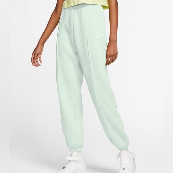Nike Pants - Women’s Nike Joggers